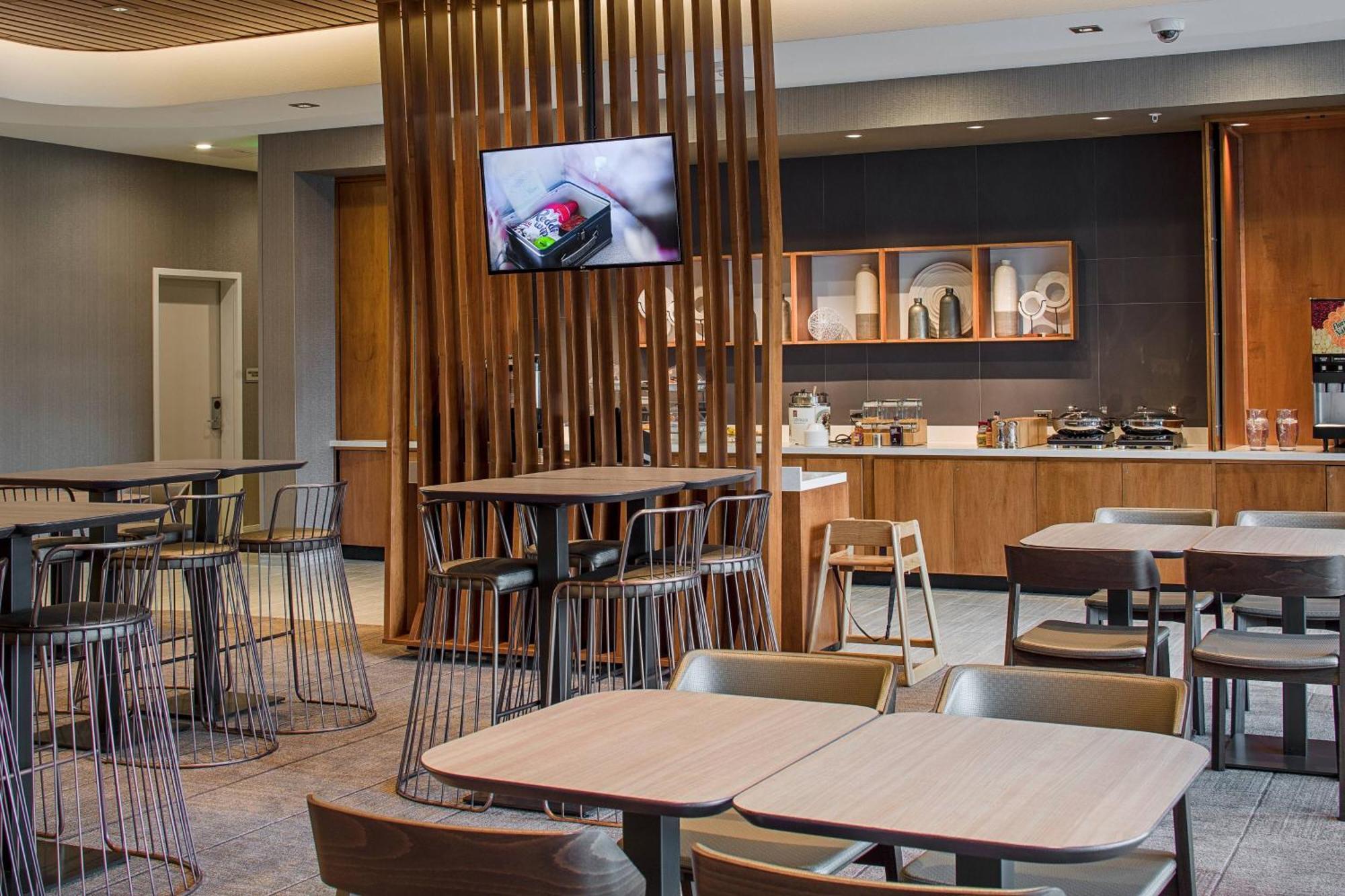 Springhill Suites By Marriott Калиспел Екстериор снимка
